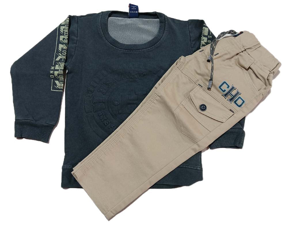 Boys Outfit Set – Full Sleeves T-Shirt & Thick Cargo Pants