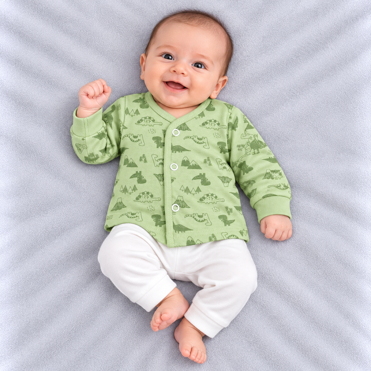Zero baby green dinosaur print fleece winter top with full sleeves and front snap-button closure